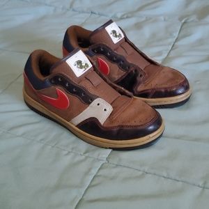 Nike Brown Low Tops Mens Size 8